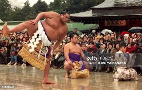 Kimura Akebono Photos and Premium High Res Pictures - Getty Images