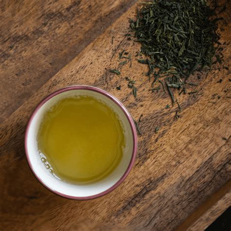 Does Japanese green tea contain caffeine? - Moya Matcha