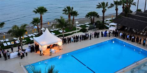 Greek Cypriot wedding reception line | Family and friends fo… | Flickr