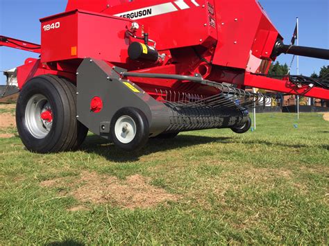 Video: The square baler that made 10,000 bales in 24hr - Agriland.ie