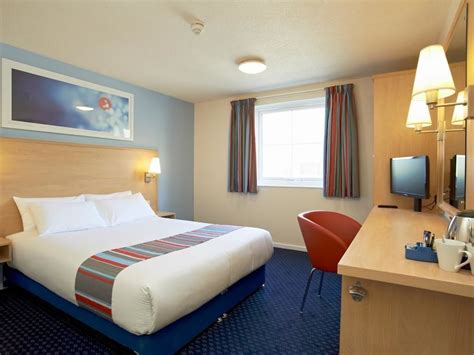 Travelodge London Central City Road Hotel in London | Expedia