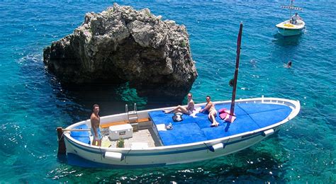 Gianni's Boat - Private Boat Tours on Capri, Italy