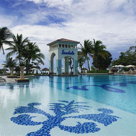 SANDALS & BEACHES RESORTS | Magical Moments Vacations