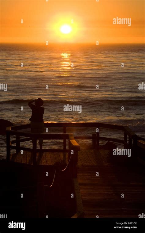 Person Photographing Sunset at Moonstone Beach Stock Photo - Alamy