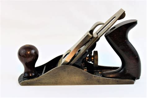 Vintage 1930s Stanley Bailey #4 Wood Plane, 1931-32 type 16 wood plane