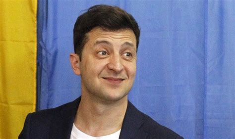 Ukranian Comedian Volodymyr Zelensky Sworn-in as President | India.com