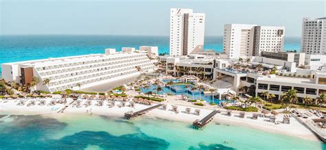 Playa Del Carmen vs Cancun: Which Is Better for You? - tripbirdie.com