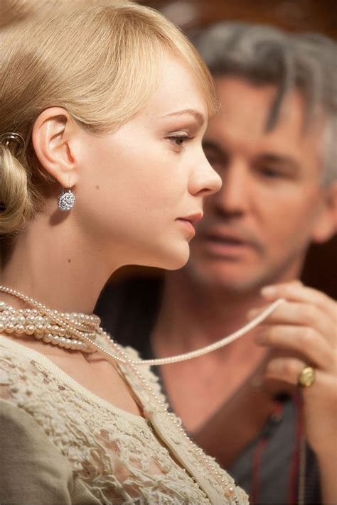 carey mulligan daisy buchanan earrings - Google Search | Coppie, Abiti antichi