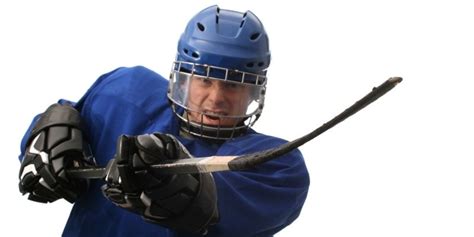 8 Best ice hockey mouthguards (2022) + tips to choose