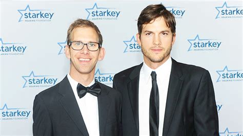 Ashton Kutcher’s Twin: Meet His Brother Michael – Hollywood Life