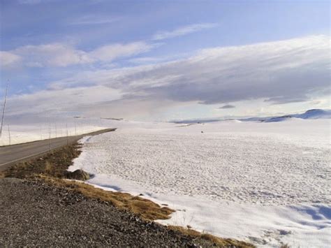 Briksdalsbreen – an Endangered Ice Wonder in Norway - Snow Addiction - News about Mountains, Ski ...