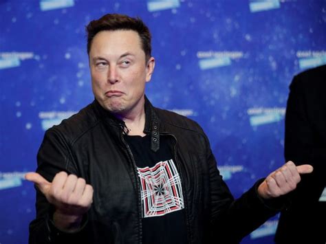 Report: Elon Musk's Tesla Has Installed 3,000 'Solar Roofs' in Total After Promising *1,000 a week*