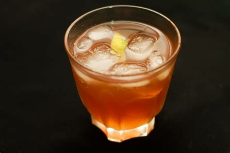 How to Make a Rusty Nail Cocktail: 6 Steps (with Pictures)