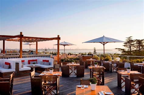 10 Best Rooftop Bars in Venice - Enjoy Venice Nightlife With a View – Go Guides