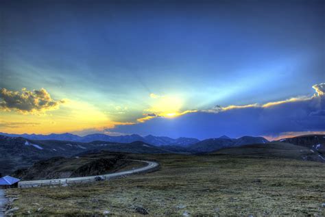 Sunset over the mountains at Rocky Mountains National Park, Colorado image - Free stock photo ...