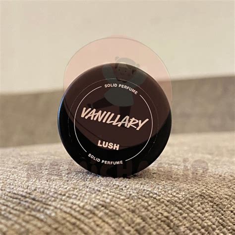 Vanillary SOLID PERFUME 6g - LUSH Fresh Handmade Cosmetics - Namichan.id