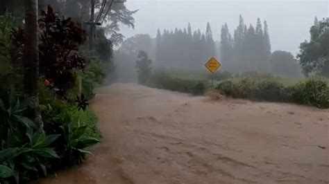 Hawaii Under State Of Emergency Due To Heavy Flooding : NPR