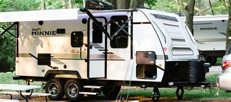 Best Travel Trailer Brands Guide - RV Living