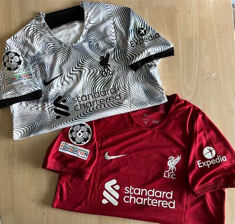 In Stock: Liverpool Darwin Nunez Jersey 22/23, Men's Fashion, Activewear on Carousell