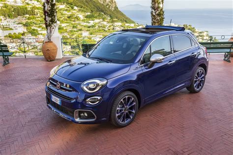 Fiat lanzará los 500X y Tipo e-Hybrid en abril