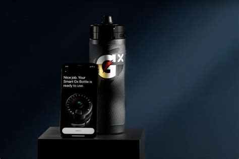 Gatorade's Smart Gx Bottle has LEDs, Bluetooth and tracks hydration levels