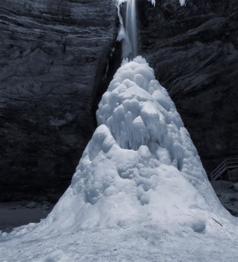 Hocking Hills State Park In Winter Photograph by Dan Sproul