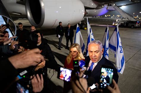 Netanyahu Lands in U.S., but New Scandal Could Mar His Big Moment - The New York Times