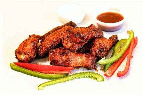 Foster Farms Chicken Wings in Air Fryer [Frozen Take Out]