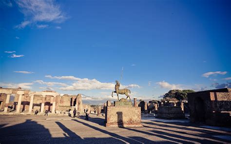 Pompeii Express tour from Rome - by High Speed Train