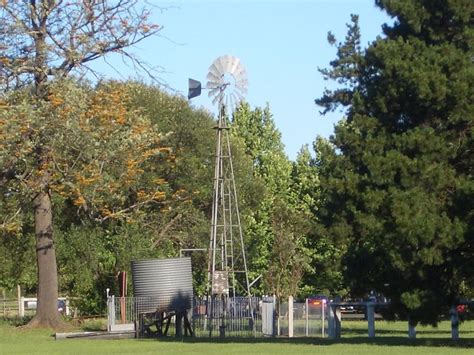 Sydney - City and Suburbs: Chipping Norton, Homestead Park