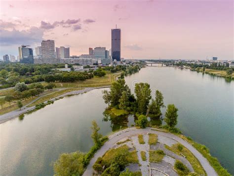 Danube Island from Above, Vienna, Austria Stock Image - Image of green, millennium: 154144077