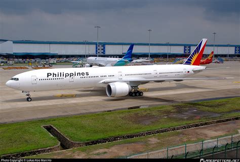 RP-C7775 Philippine Airlines Boeing 777-3F6ER Photo by Lukas Koo Man Ho ...