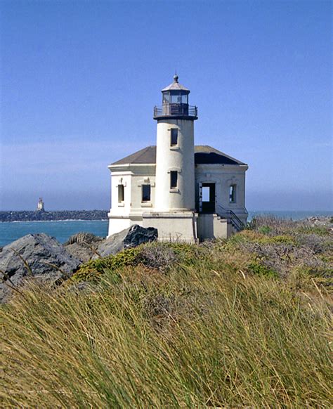 Coquille River (Bandon) Lighthouse, Oregon at Lighthousefriends.com