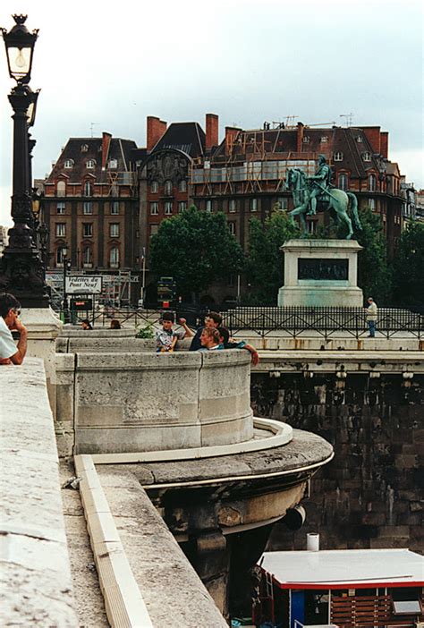 Bridge of the Week: Seine River Bridges: Pont Neuf (3)