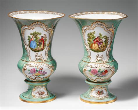 A pair of large Meissen porcelain vases with Watteau scenes - Lot 531