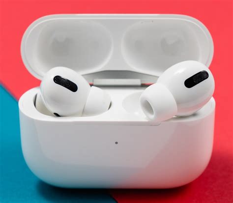 Apple AirPods Pro - Review 2022 - PCMag Australia