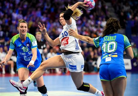 Hosts France get first win of European Women's Handball Championships after disappointing start