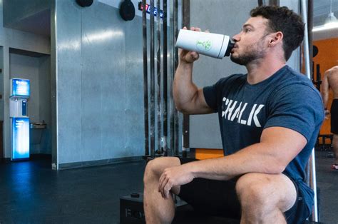 Should You Consider a Pre-Workout Over an Energy Drink? – Musclesport®