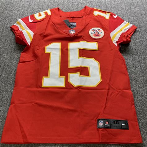 Legends- Chiefs Patrick Mahomes Signed Authentic Jersey | The official auction site of the ...