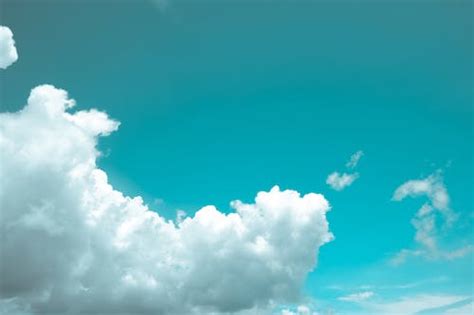 White Clouds and Blue Sky · Free Stock Photo