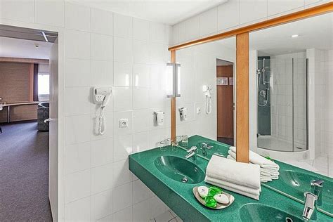 Ibis Praha Old Town Rooms: Pictures & Reviews - Tripadvisor