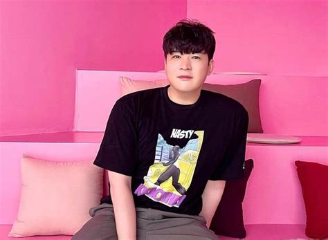 Super Junior’s Shindong is in a relationship