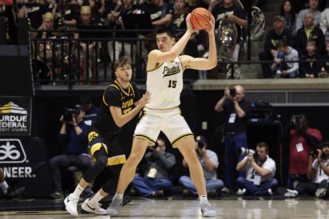 Zach Edey is Ready to Bring Purdue Back to Dominance - Gazzetta d'Italia