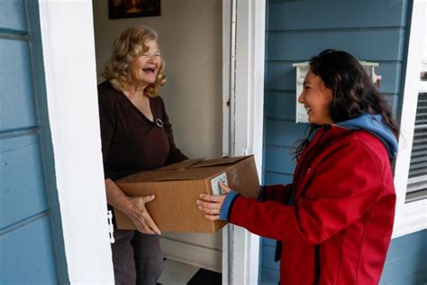 Meals on Wheels delivers food to seniors | The Health Trust