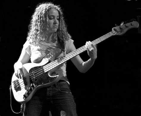 Tal Wilkenfeld | Music photo, Female musicians, Bass guitarist