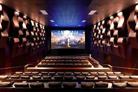 Silverspot Cinema: Dinner and a Movie at One Naples Spot