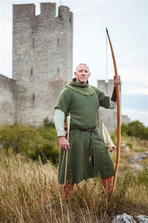 The Green Archer by MedievalJunkie | Medieval archer, Medieval armor ...