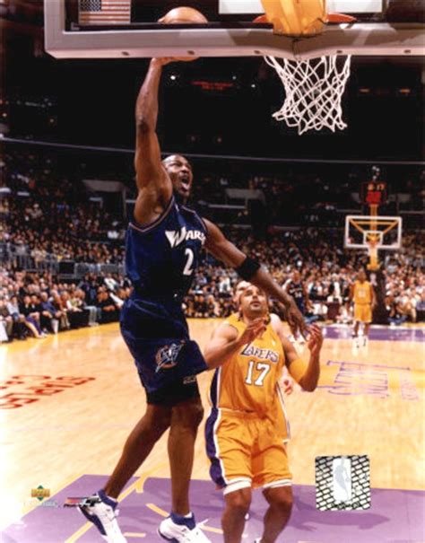 Michael Jordan Pictures: with the Washington Wizardsagainst the Lakers. - 4