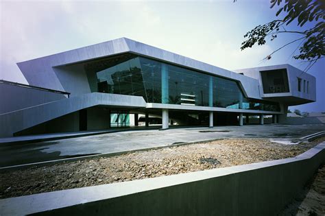 Honda Big Wing / VaSLab Architecture | ArchDaily