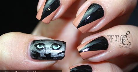 Vic and Her Nails: Halloween Nail Art Challenge - Black Cats or Bats